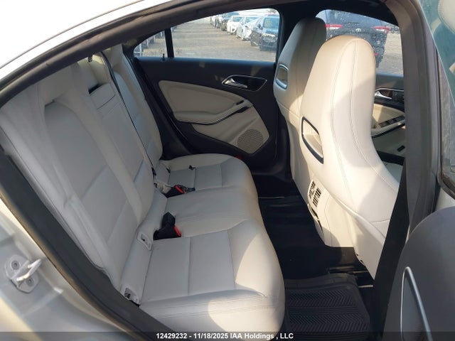 WDDSJ4GB6EN134869 Mercedes-Benz CLA 250 4MATIC