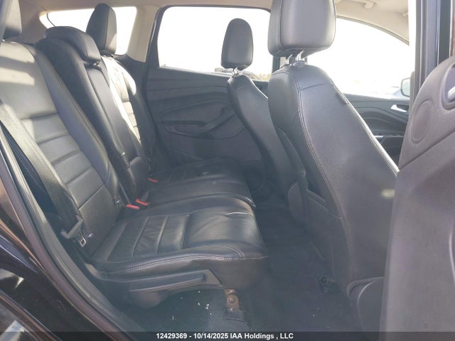 1FMCU9J95FUA00401 Ford Escape Titanium