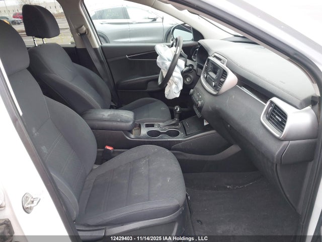 5XYPG4A38HG267404 KIA Sorento Lx/l