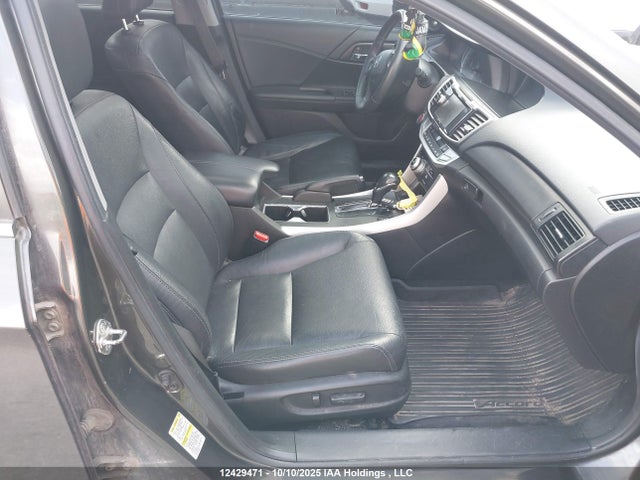 Honda Accord 2015 1HGCR2F97FA806796 Image 5