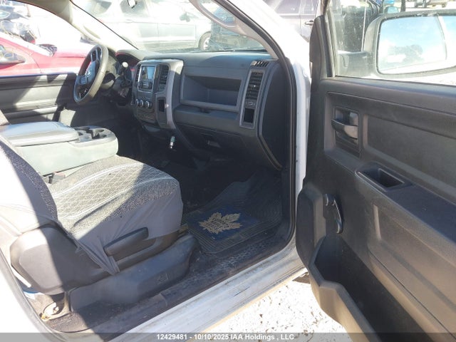 3C6JR6DT3EG330534 RAM 1500 St