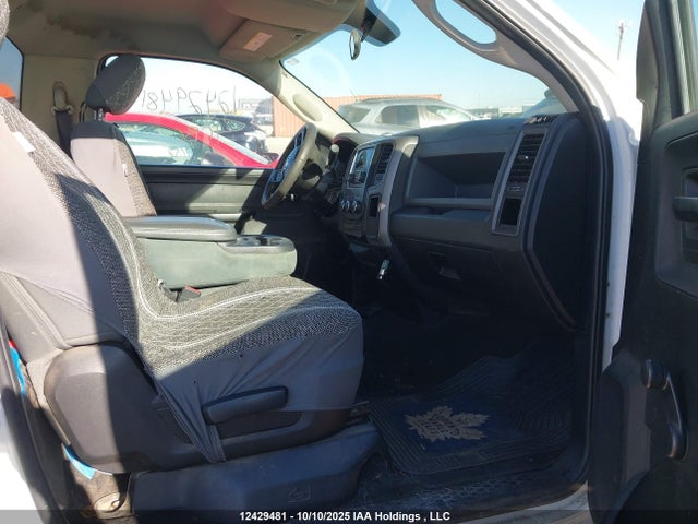 3C6JR6DT3EG330534 RAM 1500 St