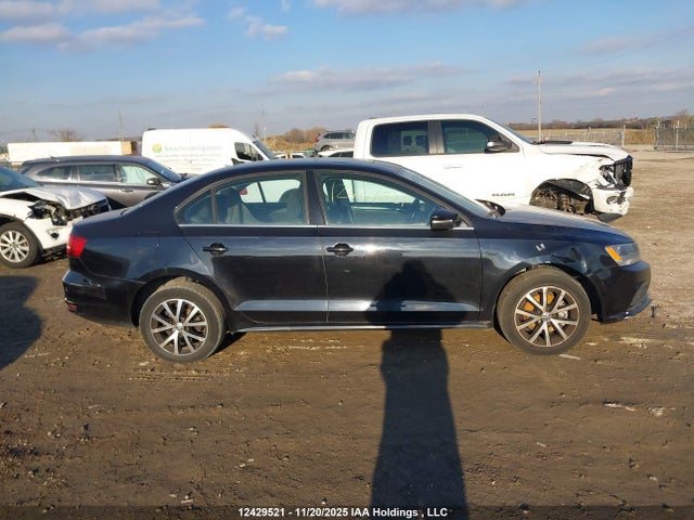 3VWD07AJ2FM344675 Volkswagen Jetta