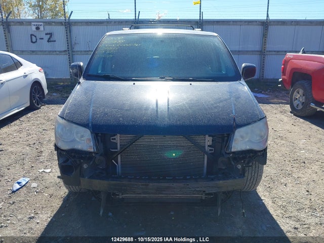 2C4RC1CG1ER299699 Chrysler Town and Country