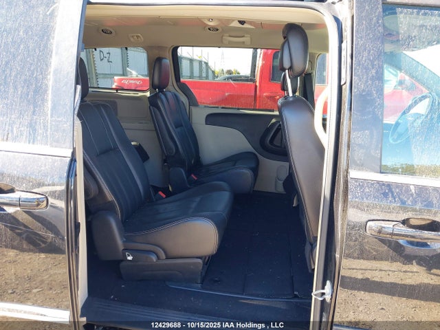 2C4RC1CG1ER299699 Chrysler Town and Country