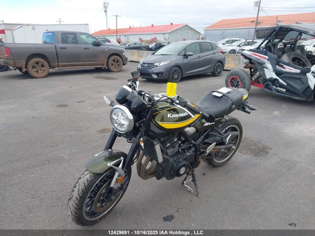 Kawasaki Z900rs 2020 JKAZR2C18LA042602 Image 2