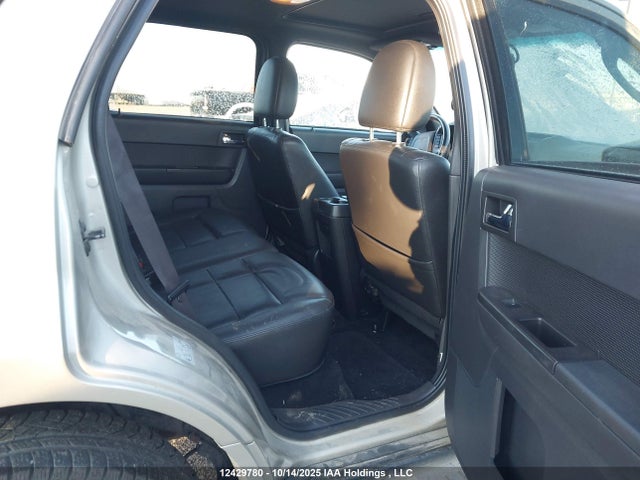 Продажа на аукционе авто 2010 Ford Escape Limited, vin: 1FMCU9EG6AKC55989, номер лота: 12429780