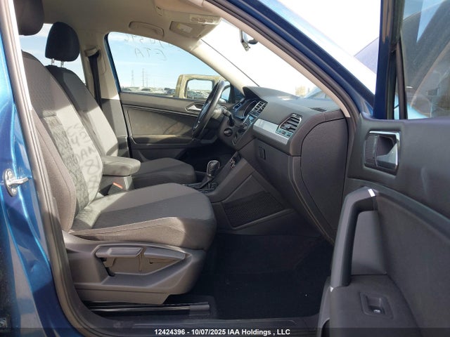 3VV0B7AX4JM078182 Volkswagen Tiguan