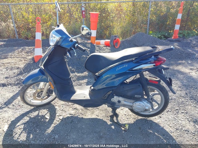 Продажа на аукционе авто 2021 Piaggio Liberty 50/50 S, vin: ZAPC546B2M7001743, номер лота: 12429974