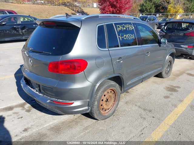 WVGJV7AX0GW015501 Volkswagen Tiguan