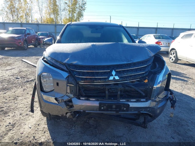 Mitsubishi Outlander 2022 JA4J4TA84NZ617445 Image 12