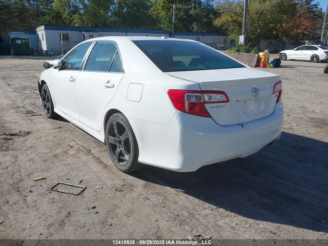 Toyota 2ar-fe 2014 4T1BF1FK5EU772317 Image 3