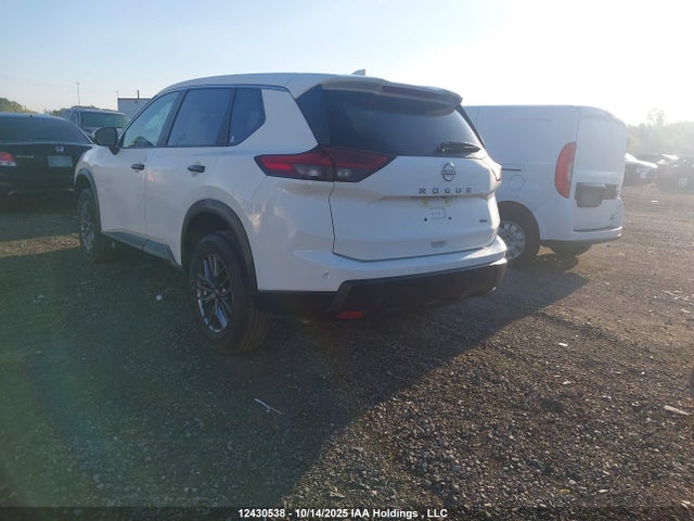 JN8BT3AB5SW418172 Nissan Rogue