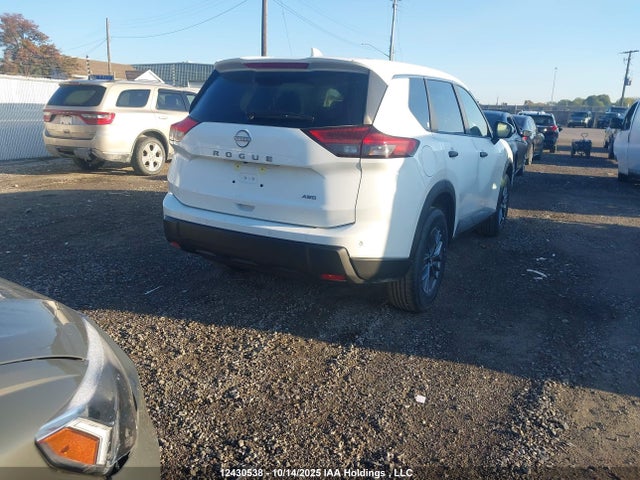 JN8BT3AB5SW418172 Nissan Rogue