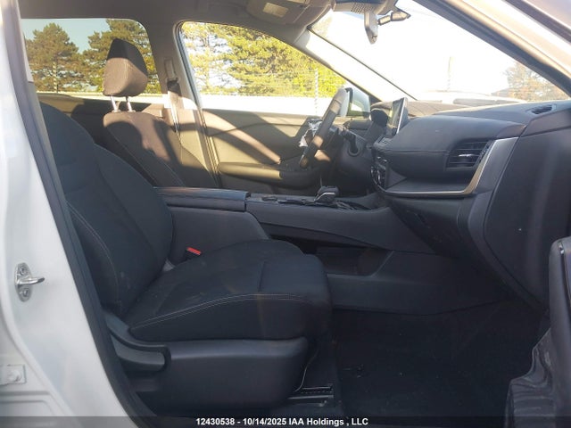 JN8BT3AB5SW418172 Nissan Rogue
