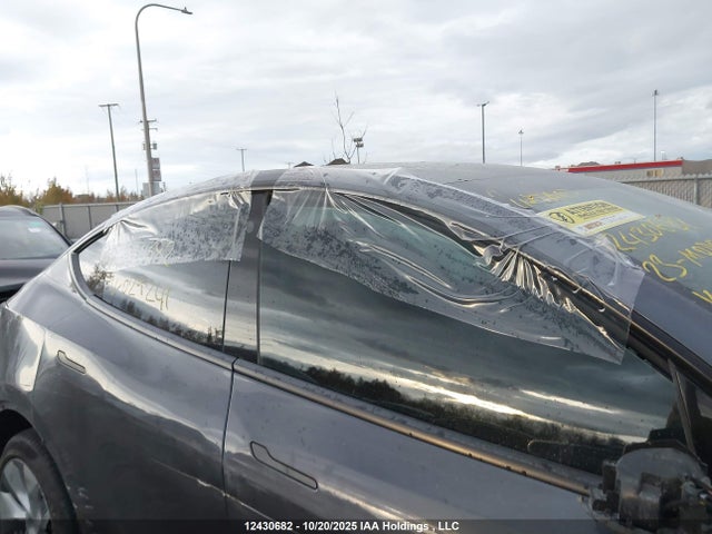 2023 Tesla Model Y მანქანა იყიდება აუქციონზე, vin: LRWYGDLE0PC029241, აუქციონის ნომერი: 12430682