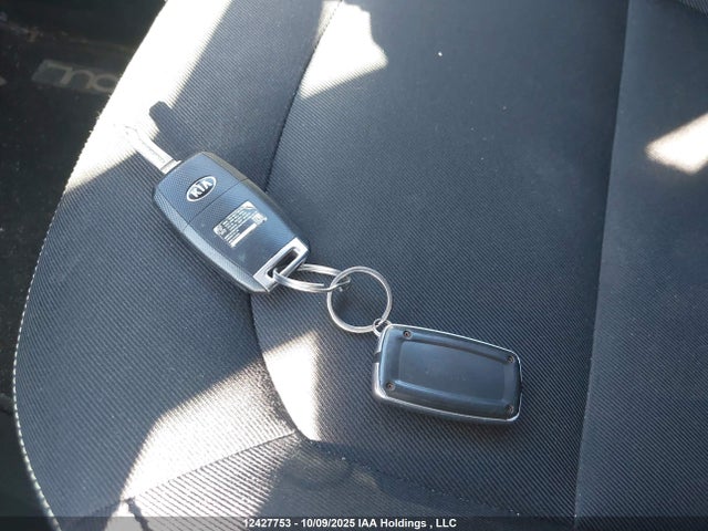 KIA dohc gdi nu 2014 KNDJP3A59E7723288 Image 11