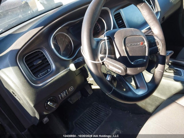 2015 Dodge Charger Sxt მანქანა იყიდება აუქციონზე, vin: 2C3CDXHG1FH835528, აუქციონის ნომერი: 12430854