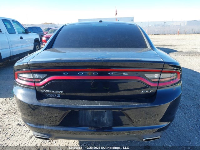 2015 Dodge Charger Sxt მანქანა იყიდება აუქციონზე, vin: 2C3CDXHG1FH835528, აუქციონის ნომერი: 12430854