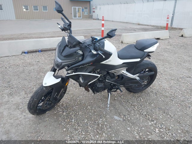 Aukcja sprzedaży 2024 Cf Moto 800nk, vin: LCEPEYL40R6020577, numer aukcji: 12430871