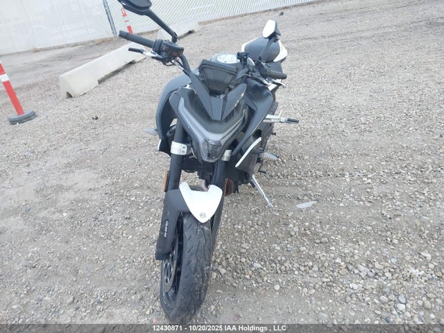 Aukcja sprzedaży 2024 Cf Moto 800nk, vin: LCEPEYL40R6020577, numer aukcji: 12430871