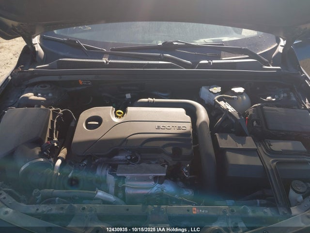 Chevrolet lfv 2023 1G1ZD5ST9PF232404 Image 10