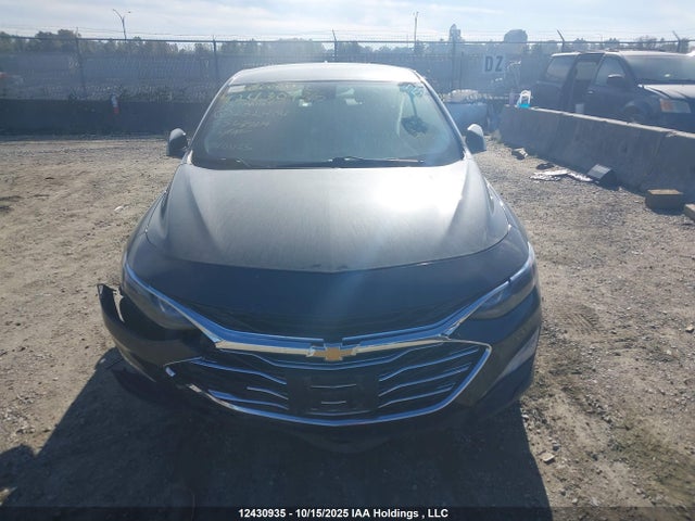 Chevrolet lfv 2023 1G1ZD5ST9PF232404 Image 12