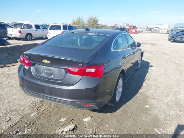 Chevrolet lfv 2023 1G1ZD5ST9PF232404 Image 4