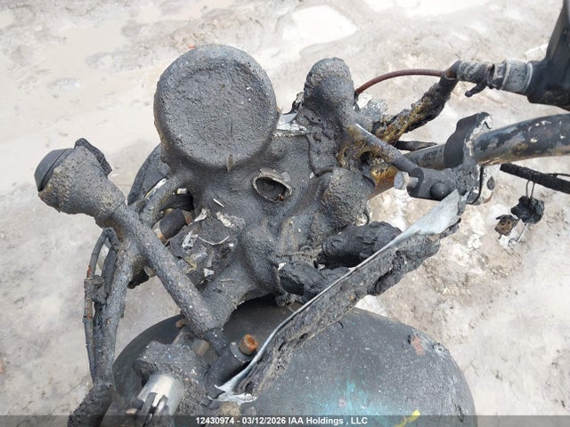 12430974 :رقم المزاد ، JS1NJ48A5X2100210 vin ، 1999 Suzuki Gz250 مزاد بيع