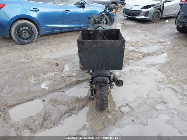 12430974 :رقم المزاد ، JS1NJ48A5X2100210 vin ، 1999 Suzuki Gz250 مزاد بيع