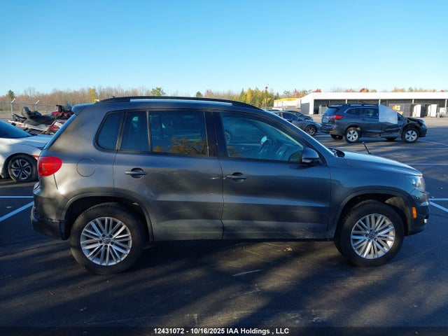 WVGJV7AX6GW536450 Volkswagen Tiguan