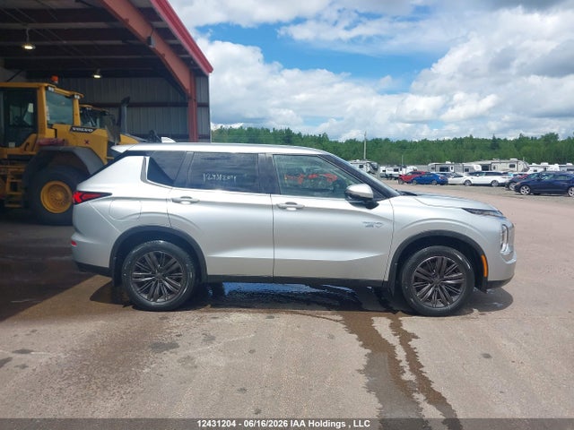 Продаж на аукціоні авто 2024 Mitsubishi Outlander Es, vin: JA4T5UA92RZ622797, номер лоту: 12431204