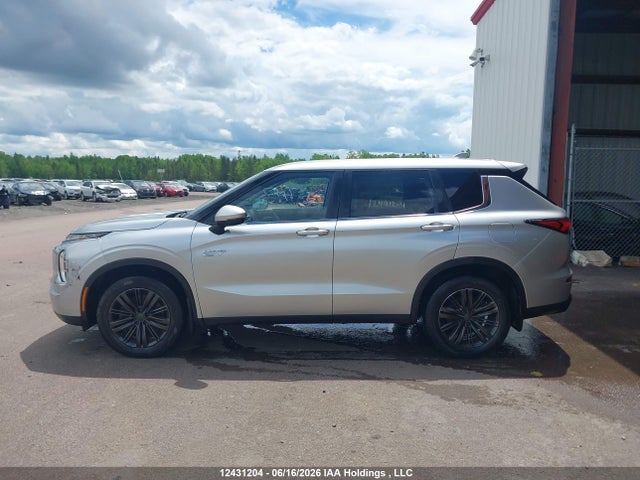 Продаж на аукціоні авто 2024 Mitsubishi Outlander Es, vin: JA4T5UA92RZ622797, номер лоту: 12431204