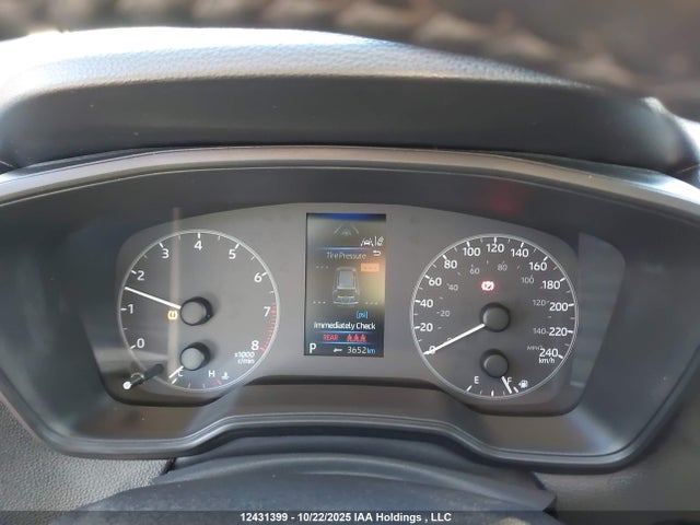 7MUCAABG7SV125013 Toyota Corolla Cross Le