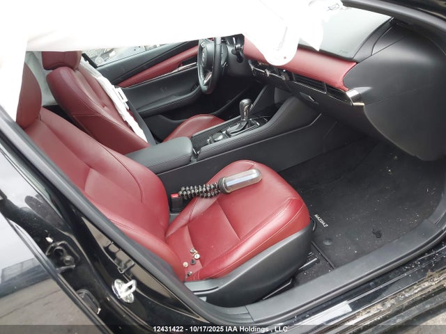 JM1BPBMYXM1341230 Mazda 3 Premium