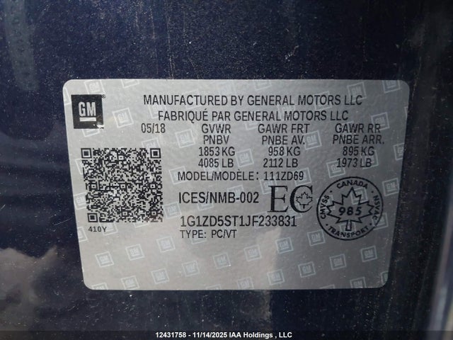1G1ZD5ST1JF233831 Chevrolet MALIBU LT