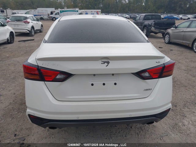 Nissan 2021 2021 1N4BL4CW5MN372147 Image 17