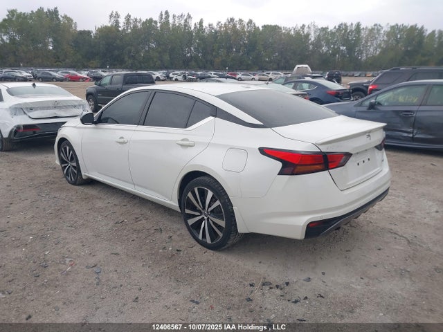 Nissan 2021 2021 1N4BL4CW5MN372147 Image 3
