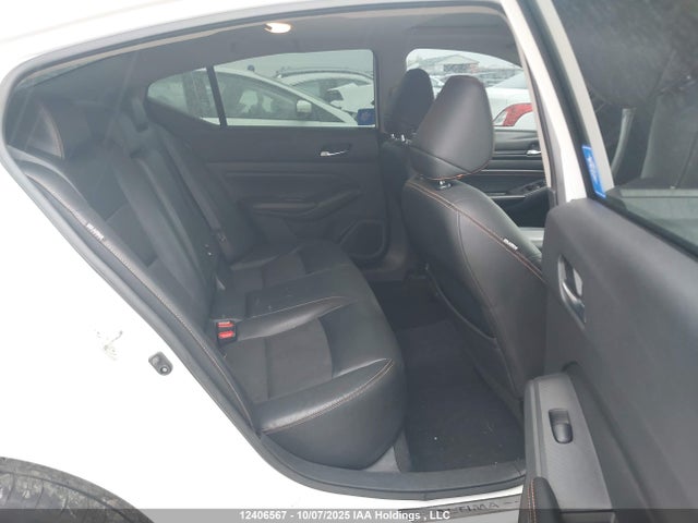 Nissan 2021 2021 1N4BL4CW5MN372147 Image 8