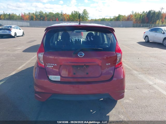3N1CE2CP7JL371943 Nissan 2018