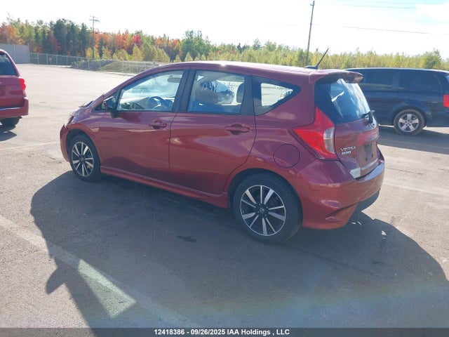 3N1CE2CP7JL371943 Nissan 2018