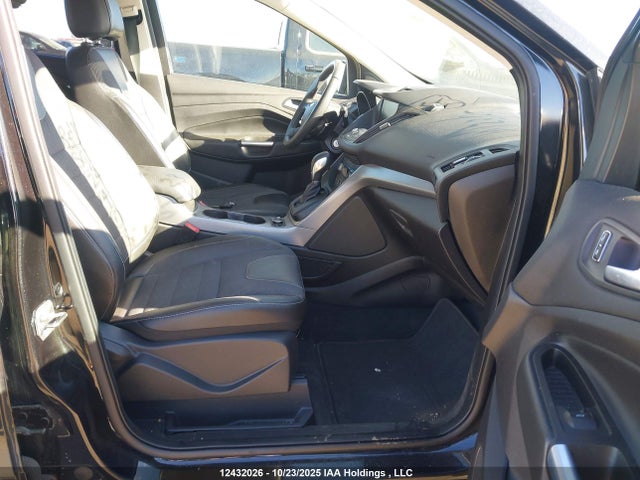 1FMCU9G93EUE29123 Ford ESCAPE SE