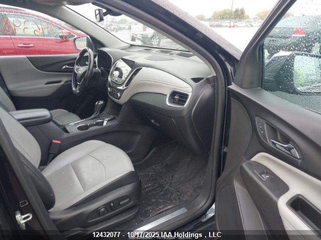 3GNAXZEU5KL156676 Chevrolet Equinox Premier