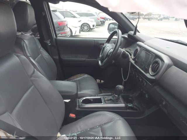 5TFDZ5BN7HX016406 Toyota Tacoma Dbl Cab/sr5/trd Sport/or