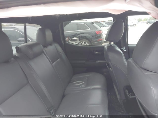 5TFDZ5BN7HX016406 Toyota Tacoma Dbl Cab/sr5/trd Sport/or