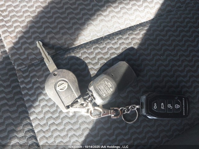Nissan 2015 2015 3N1CE2CP4FL356159 Image 11