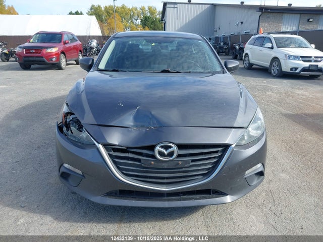 3MZBM1V74FM161169 Mazda pe