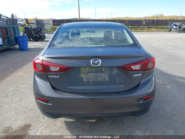 3MZBM1V74FM161169 Mazda pe
