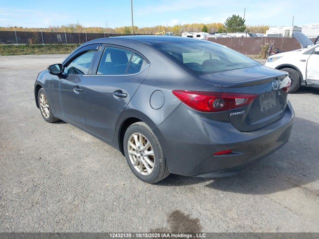 3MZBM1V74FM161169 Mazda pe