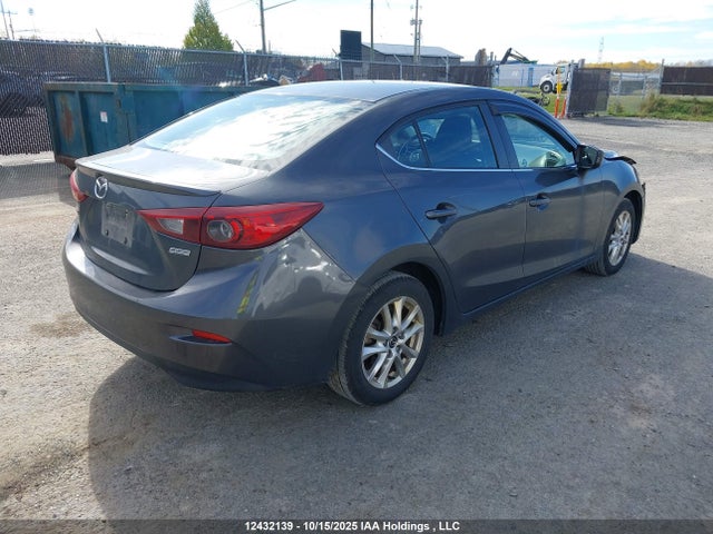 3MZBM1V74FM161169 Mazda pe